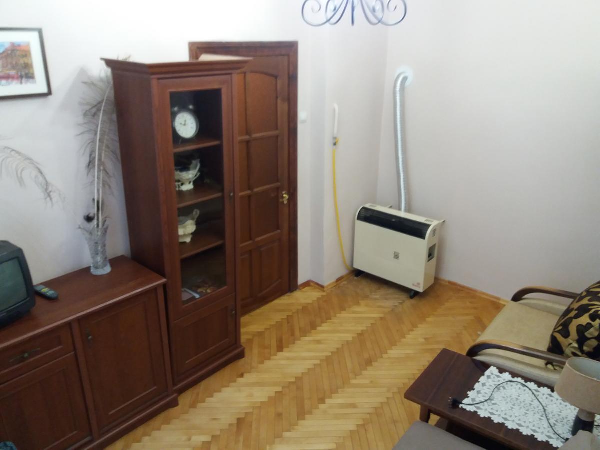 Pylnykarska 6 Apartment Lviv Luaran gambar
